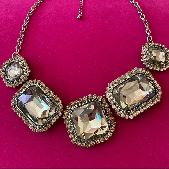 Statement Necklaces | Gold Tone Light Brown Stones| Size Long 17.50" Adjustable - Picture 6 of 8